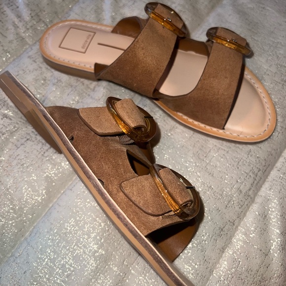 Sandals - Picture 3 of 4